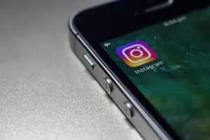 Jak wyrobić kartę wędkarską przez internet? Przewodnik krok po kroku